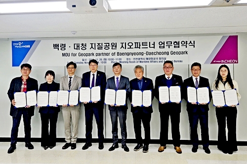 b7c36d49aea0791b8c97fb5e72a66d44_1732605155_417.jpg b7c36d49aea0791b8c97fb5e72a66d44_1732605155_417.jpg