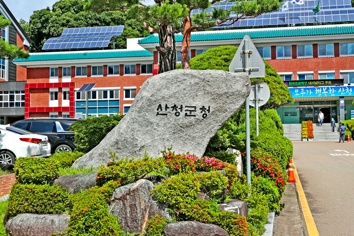 c1db9513cd4ffdbe462027a3bc721a00_1748312863_43.jpg
